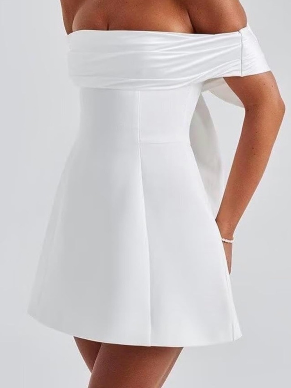 Elegant Off-Shoulder White Mini Wedding Dress